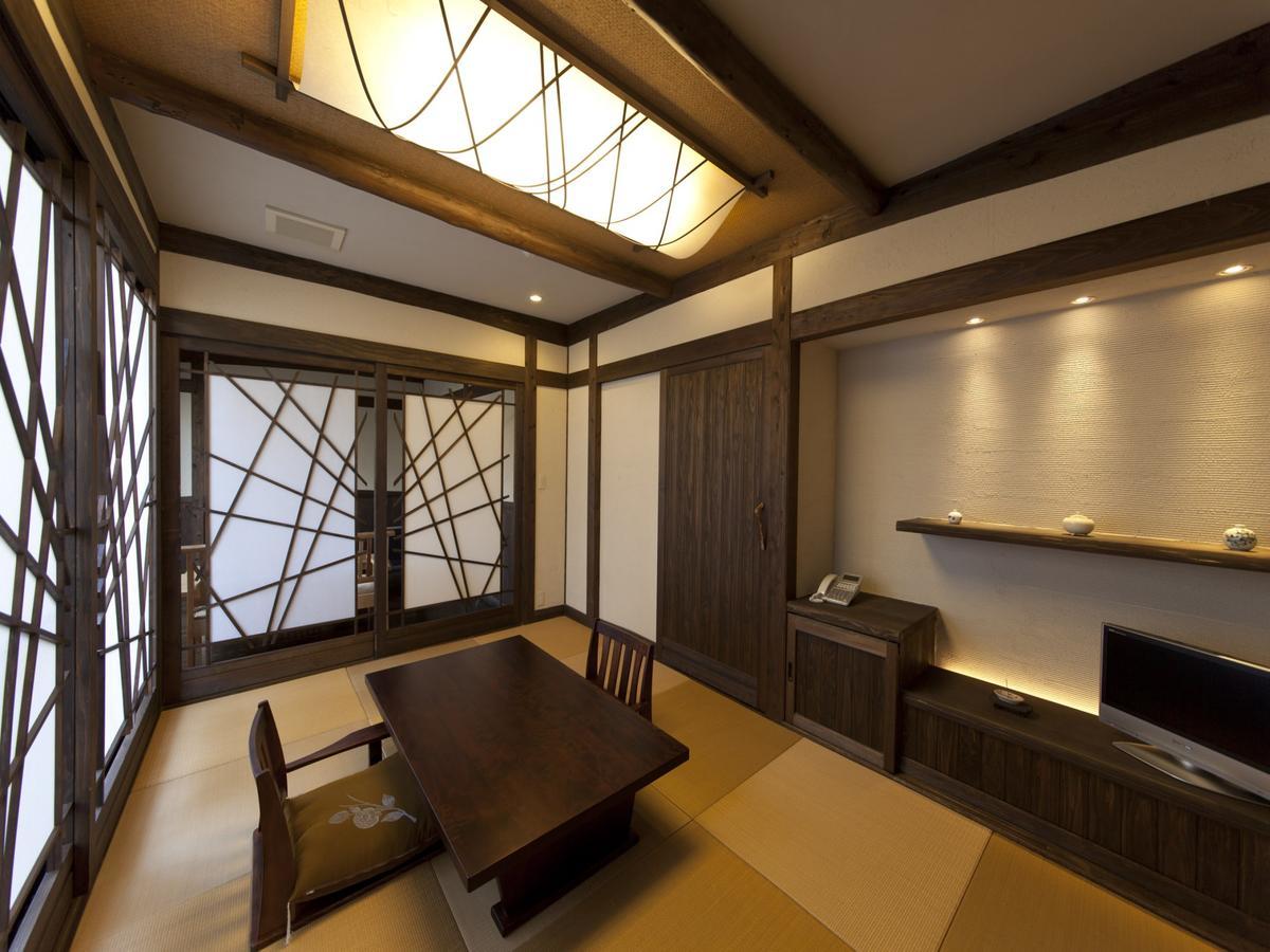 Gokuraku Onsen Takumi No Yado Hotel Takaharu Eksteriør billede